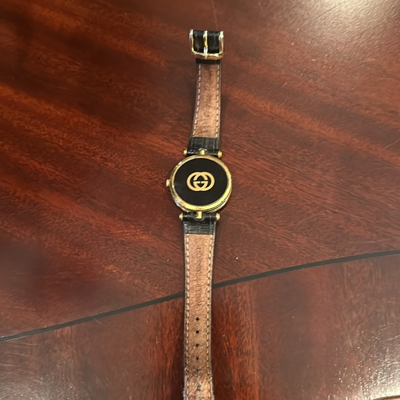 Gucci watch - Picture 3 of 5